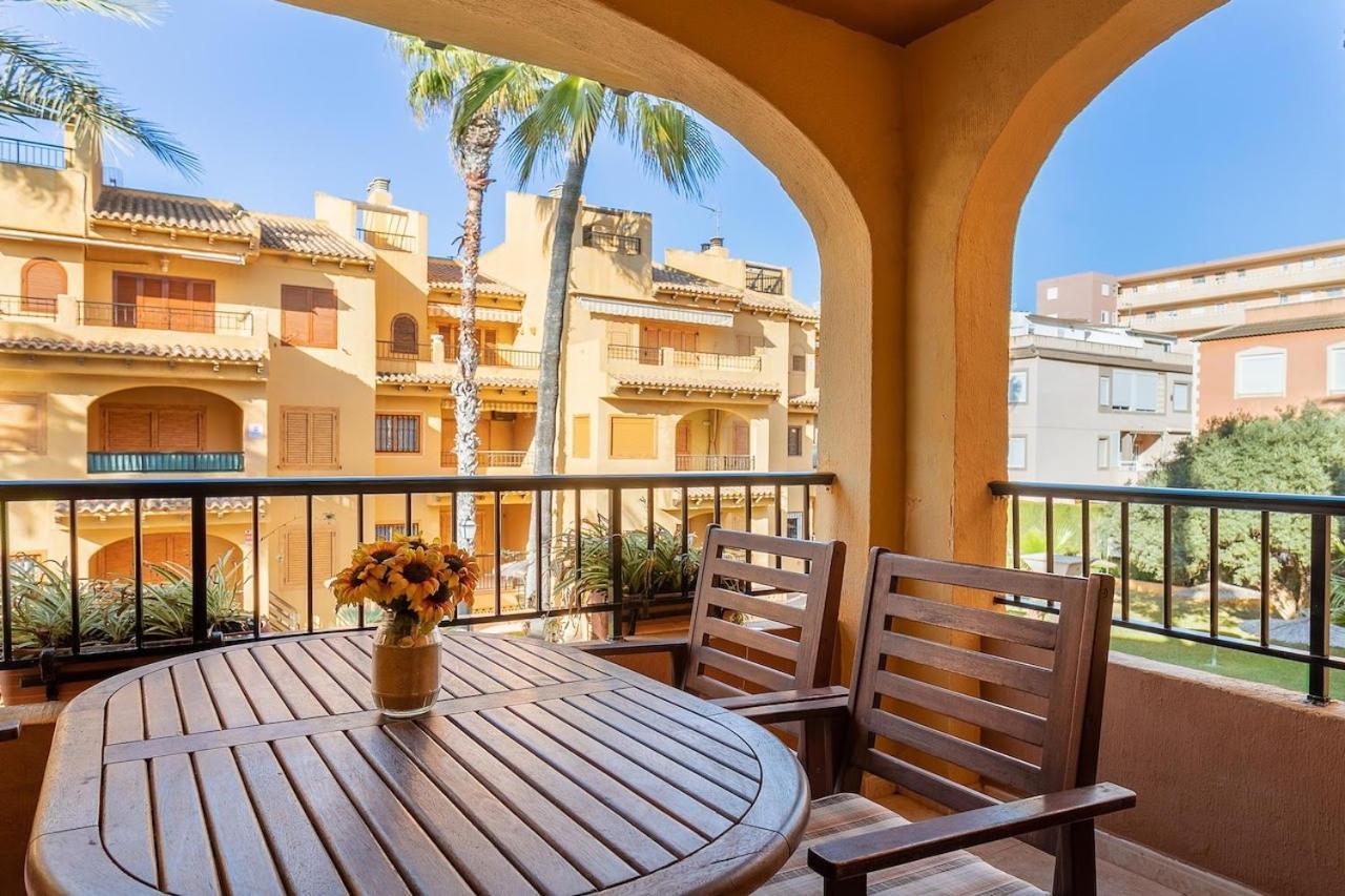 Apartamento Ideal Verano Con Piscina E Invierno Con Cocina De Lena La Mata (Torrevieja)